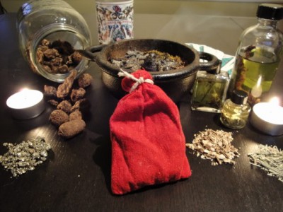 Herb spell bag.jpg